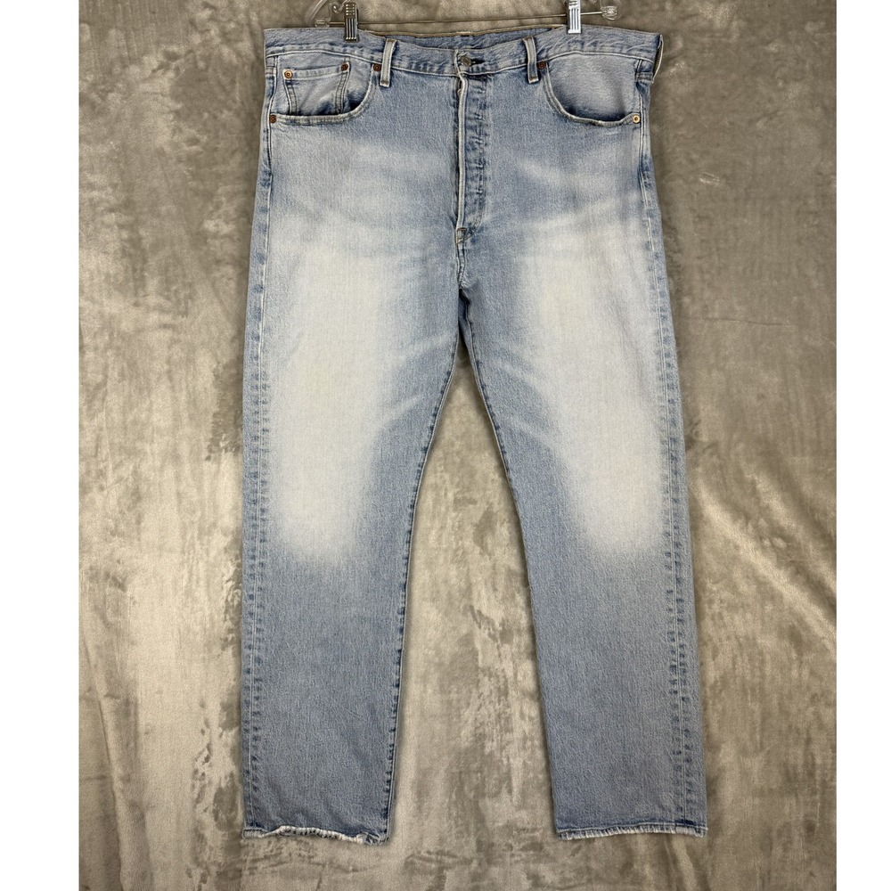 Levi Strauss 501 Jeans Mens W40‎ L32 Light Wash Button Fly Denim